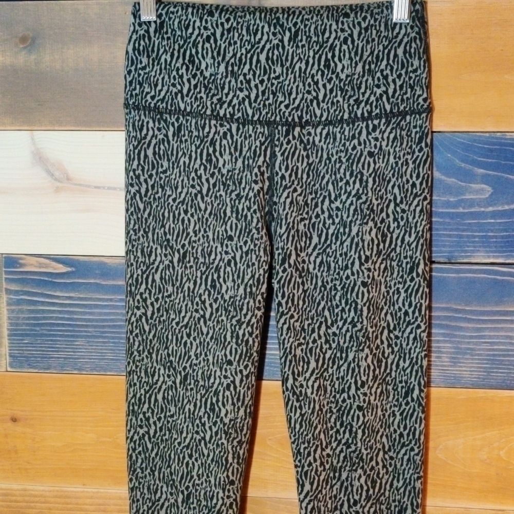 Varley 3/4 Legging NWOT S - Picture 2 of 7